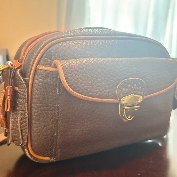 Classic Black Leather Crossbody Bag - Picture 6 of 9